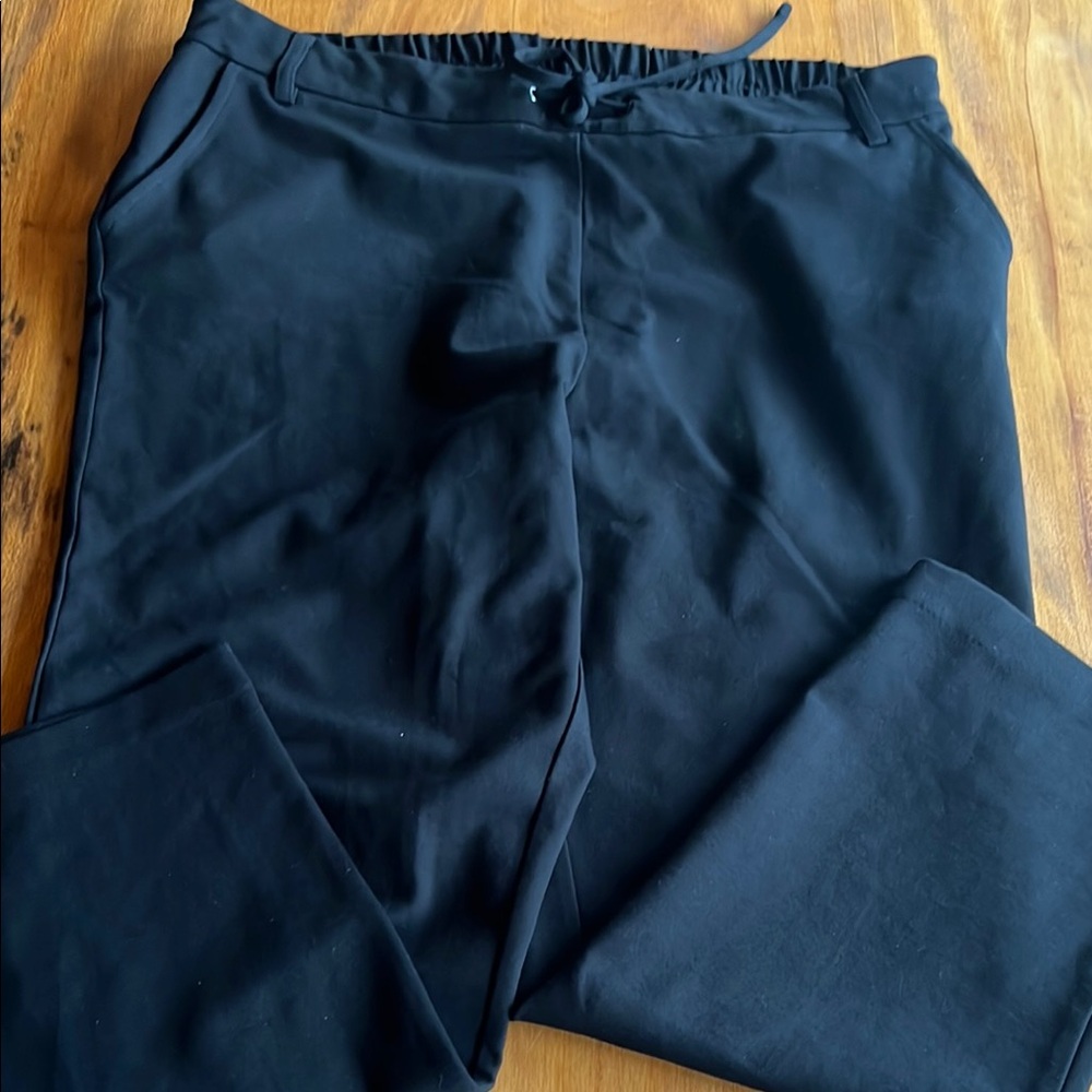 Woman’s Black Casual Pants